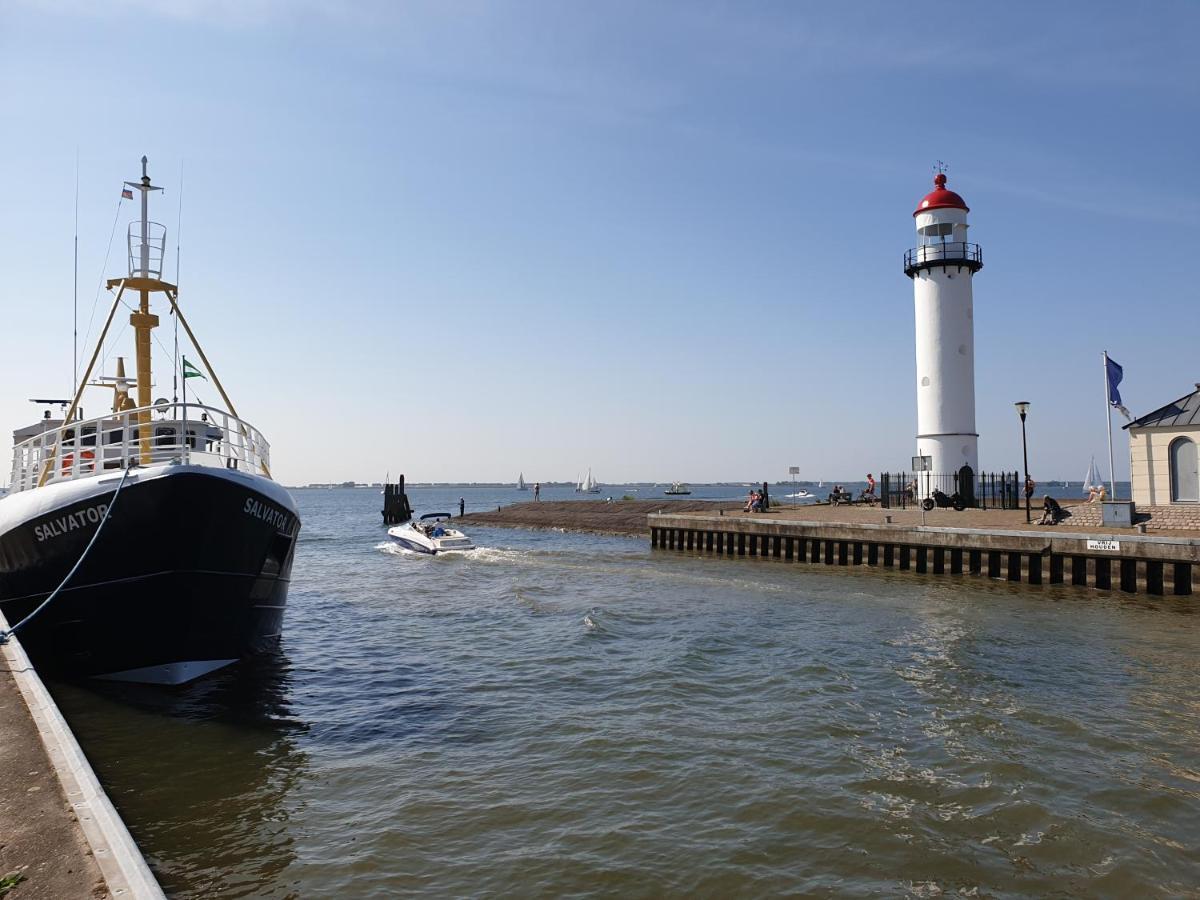 Bed and Breakfast The Walnut Tree Hellevoetsluis Esterno foto